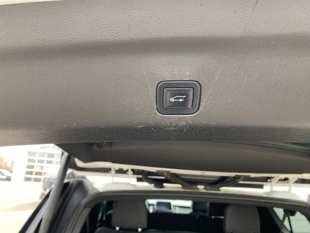 2023 Chevrolet Suburban RST - Photo 27