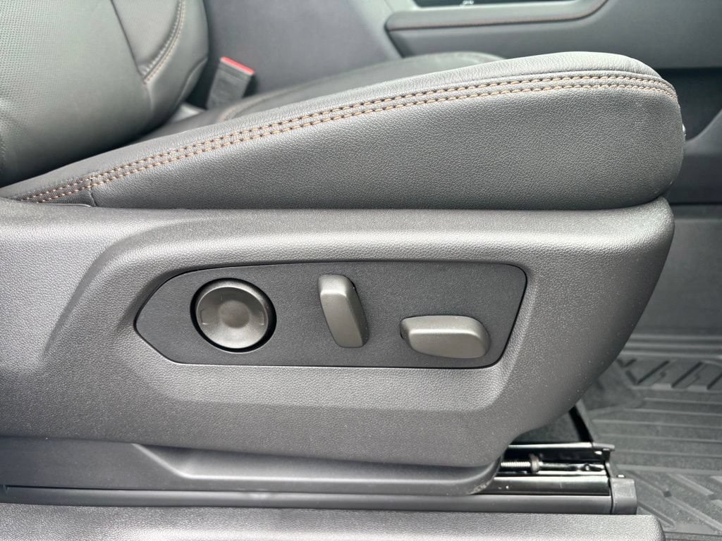 2026 GMC Sierra 3500HD AT4 - Photo 14