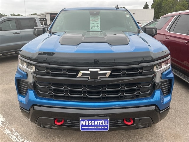 Used 2023 Chevrolet Silverado 1500 LT Trail Boss with VIN 3GCUDFED1PG365183 for sale in Moorhead, Minnesota