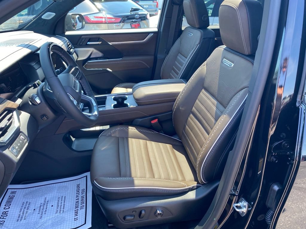 2026 GMC Acadia Denali Ultimate - Photo 10