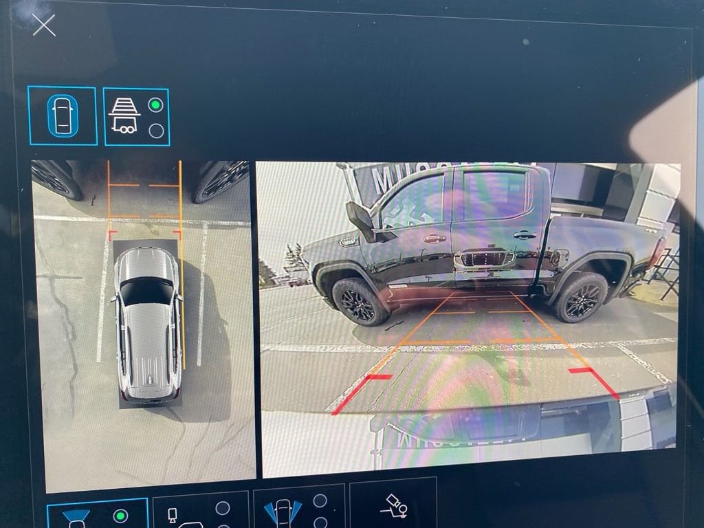 2025 GMC Acadia Denali - Photo 24
