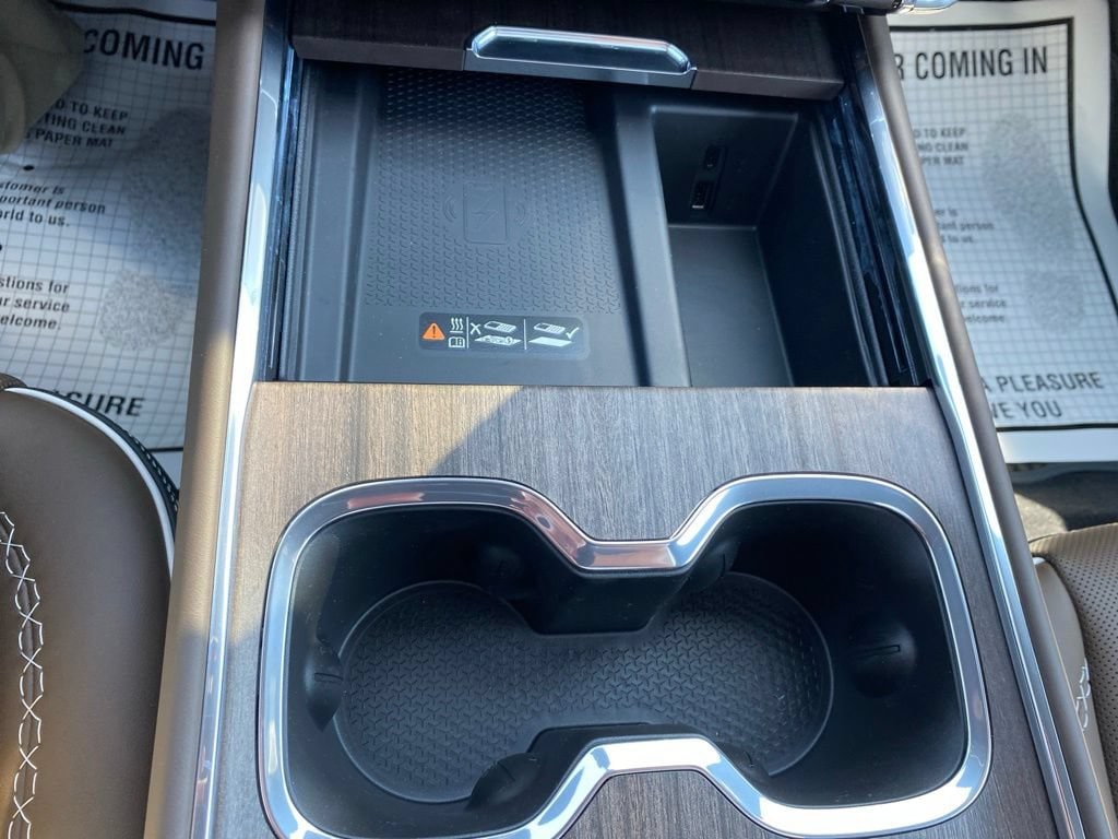 2026 GMC Acadia Denali Ultimate - Photo 19