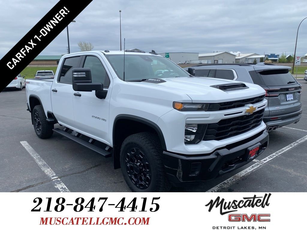 2024 Chevrolet Silverado HD Custom 4WD Crew Cab Standard Box's photo