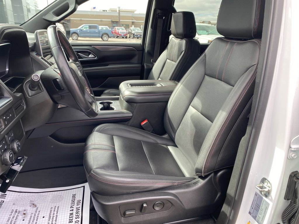 2023 Chevrolet Suburban RST - Photo 10
