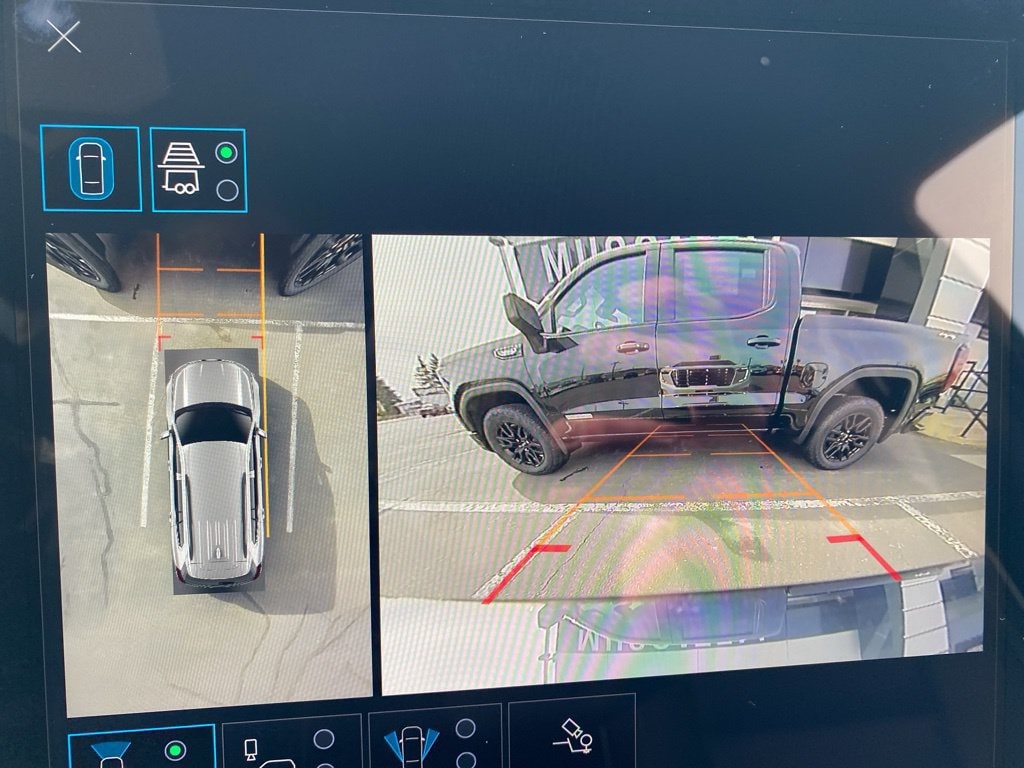 2025 GMC Acadia Denali - Photo 24