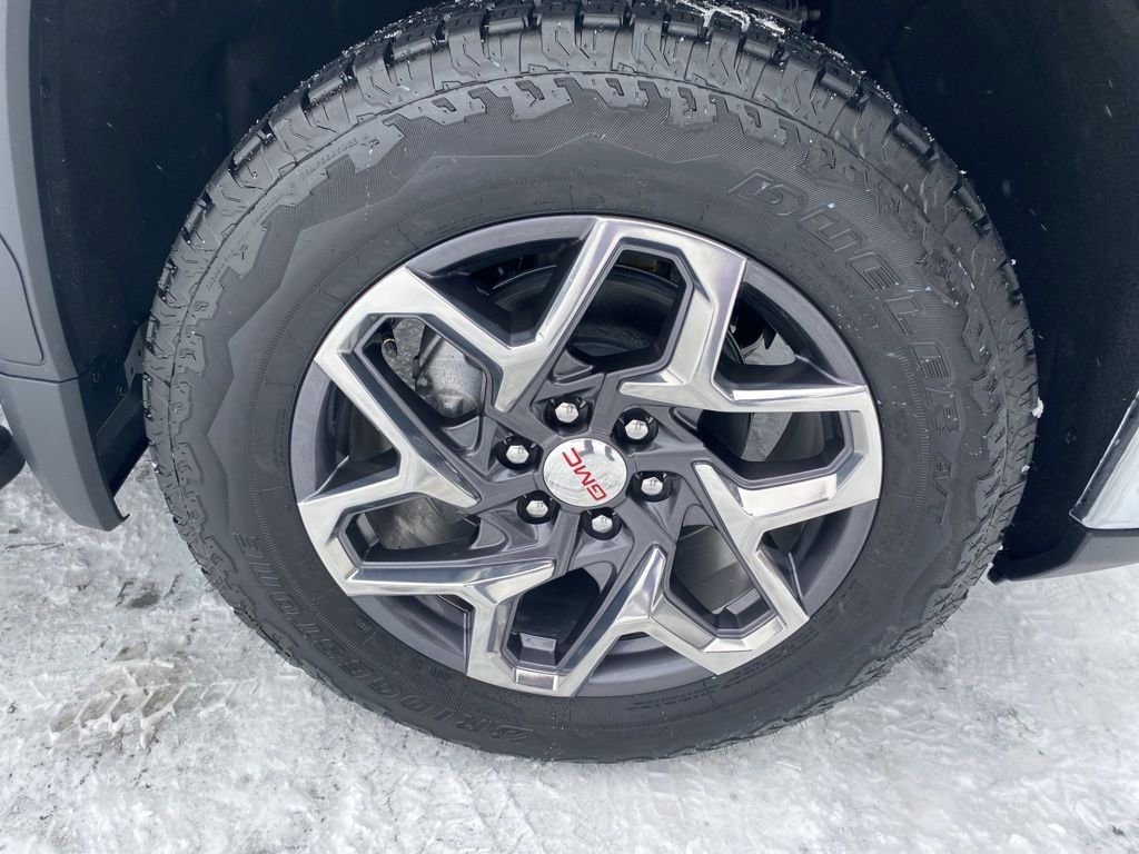 2026 GMC Sierra 1500 SLT - Photo 9