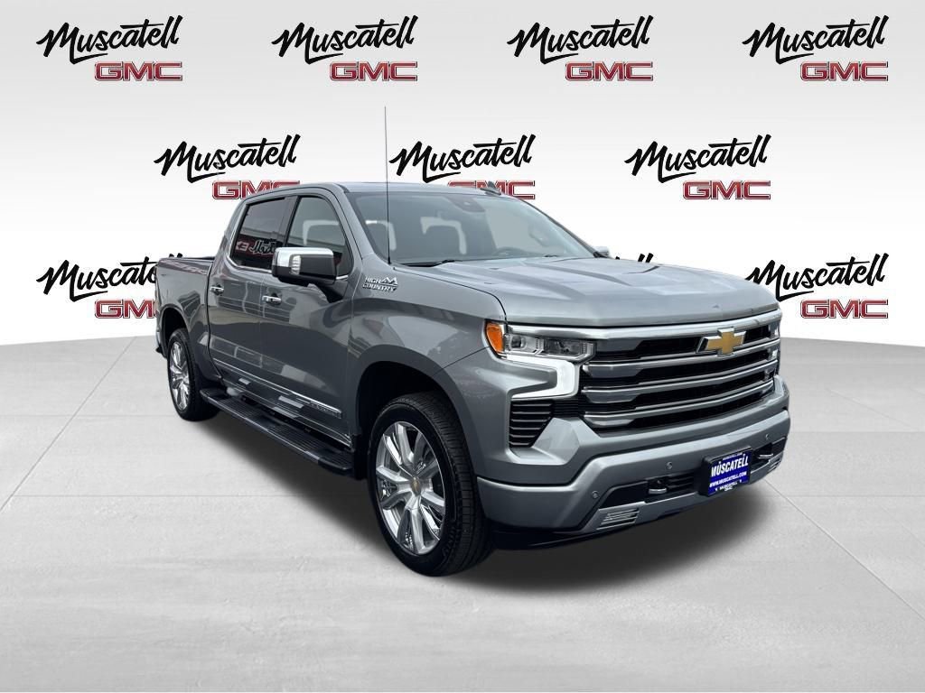 2025 Chevrolet Silverado 1500 High Country photo 3