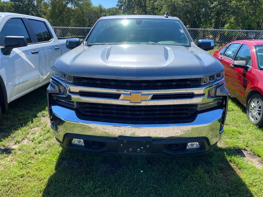 Used 2021 Chevrolet Silverado 1500 LT with VIN 1GCUYDED4MZ141958 for sale in Detroit Lakes, Minnesota
