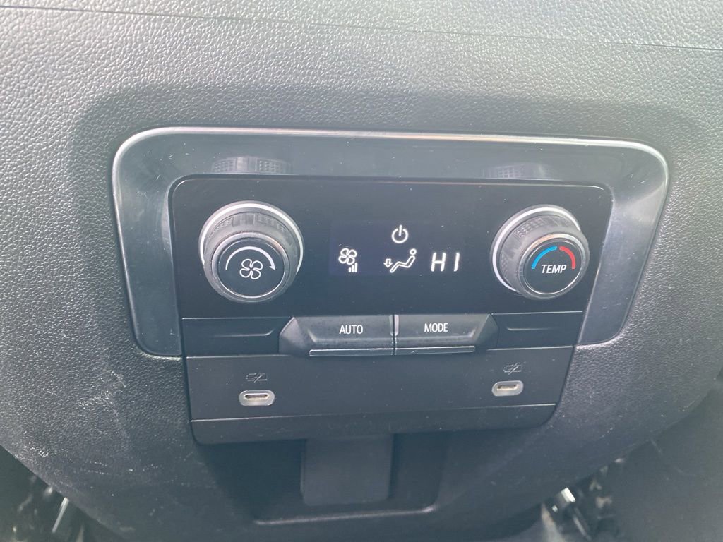 2023 Chevrolet Suburban RST - Photo 25
