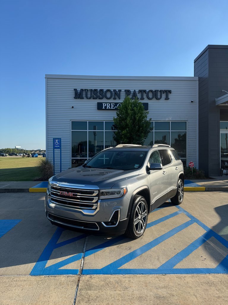 2022 GMC Acadia SLT