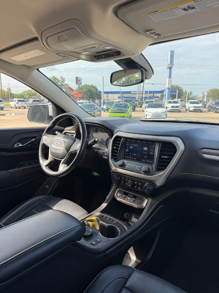 2023 GMC Acadia Denali - Photo 13