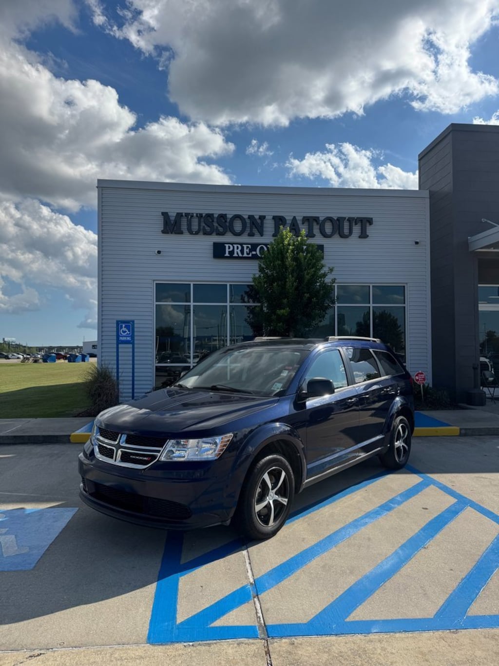 Used 2018 Dodge Journey SE