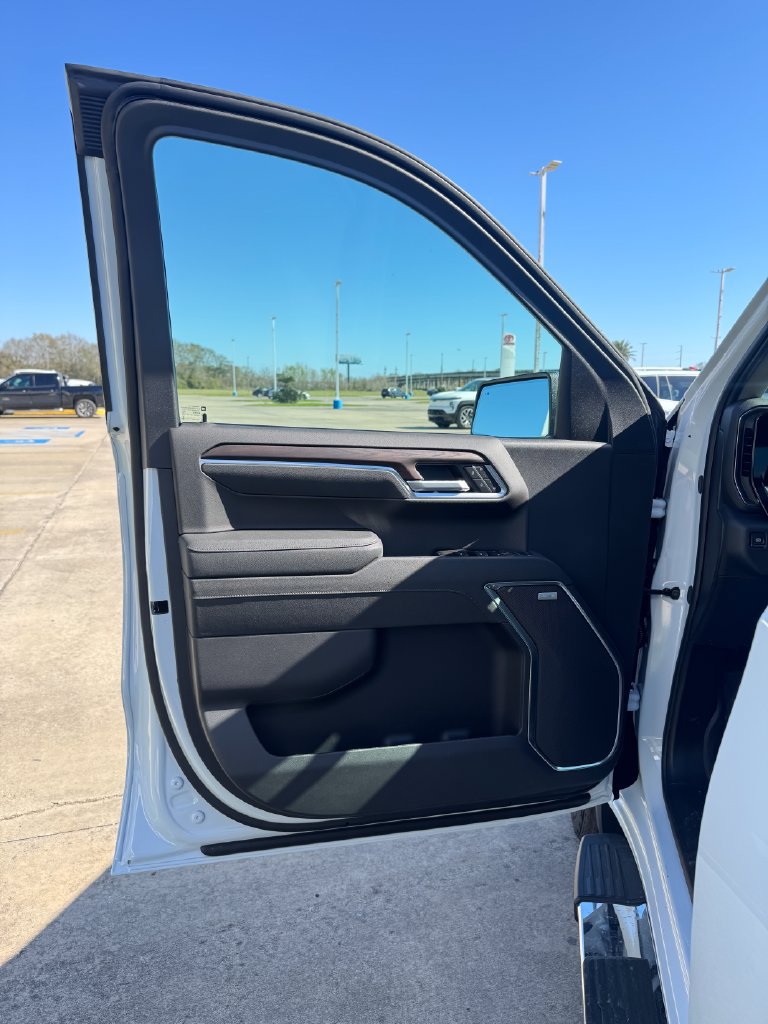 2026 GMC Sierra 1500 SLT - Photo 10