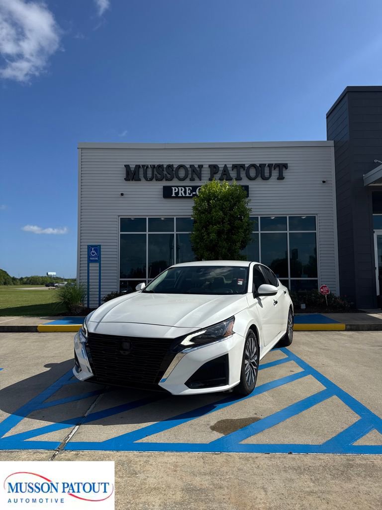 2023 Nissan Altima SV