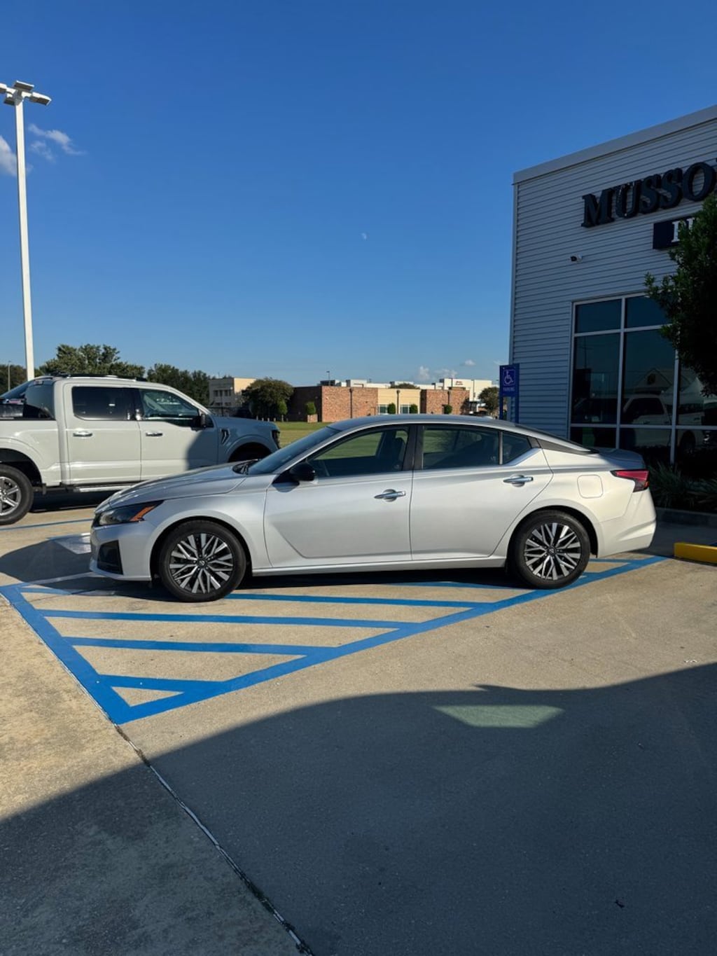 Used 2024 Nissan Altima 2.5 SV