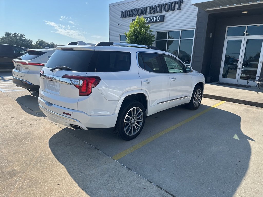 2023 Gmc Acadia Denali photo 3