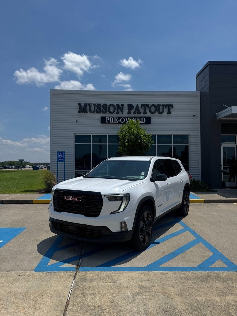 2025 GMC Acadia Elevation