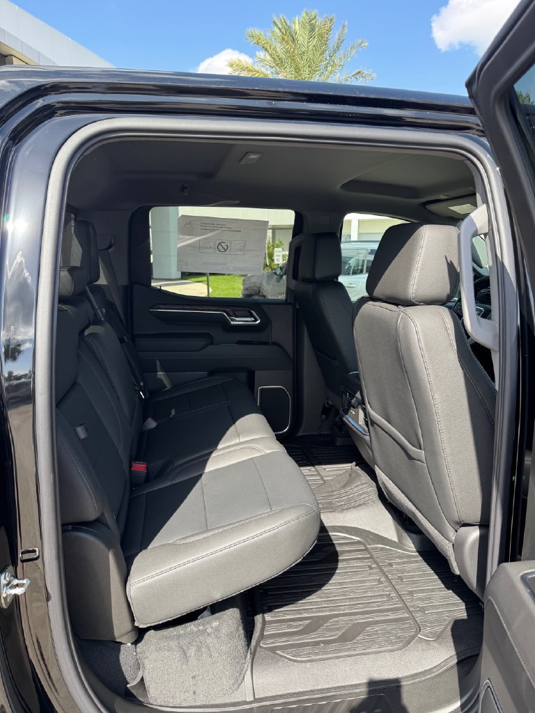 2026 GMC Sierra 1500 SLT - Photo 15
