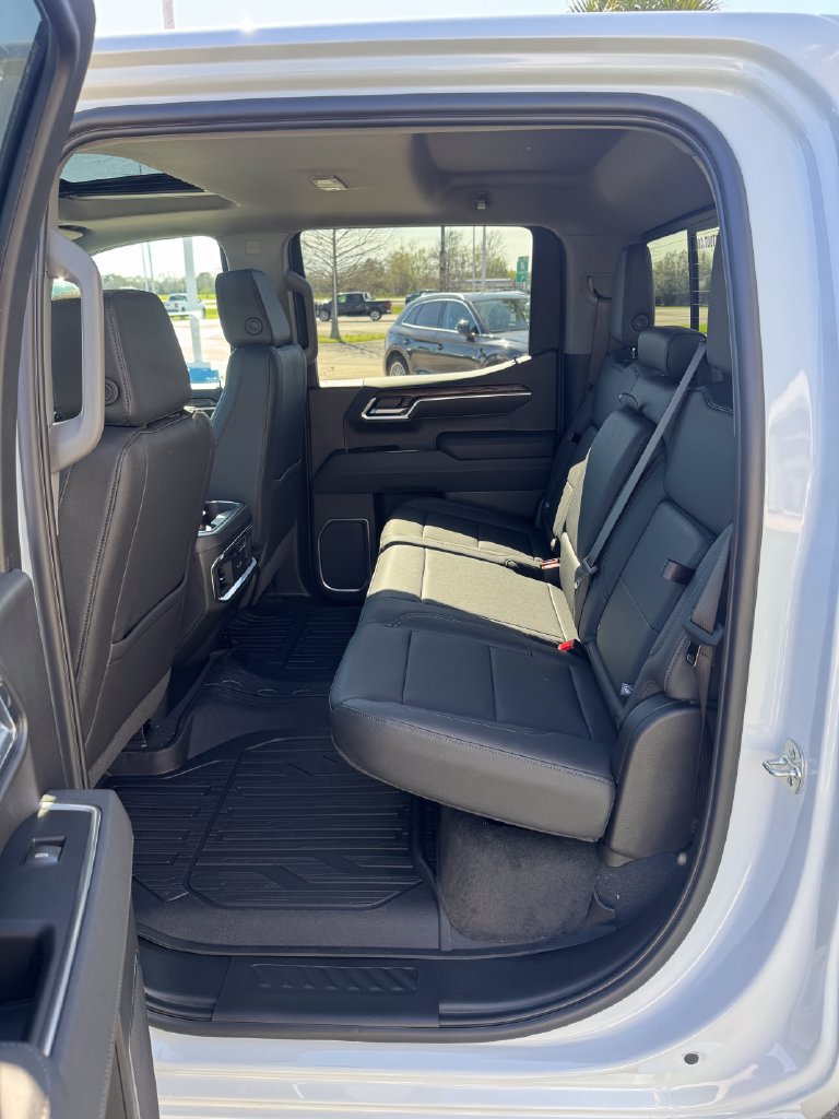 2026 GMC Sierra 1500 SLT - Photo 16