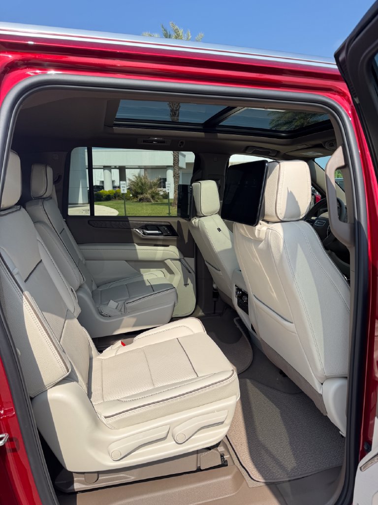2026 GMC Yukon XL Denali - Photo 15