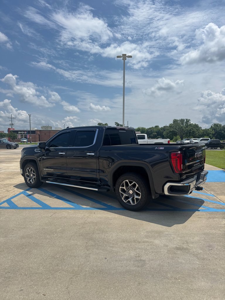 2022 Gmc Sierra 1500 SLT photo 4