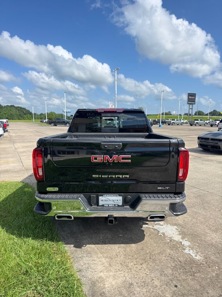 2026 GMC Sierra 1500 SLT - Photo 7