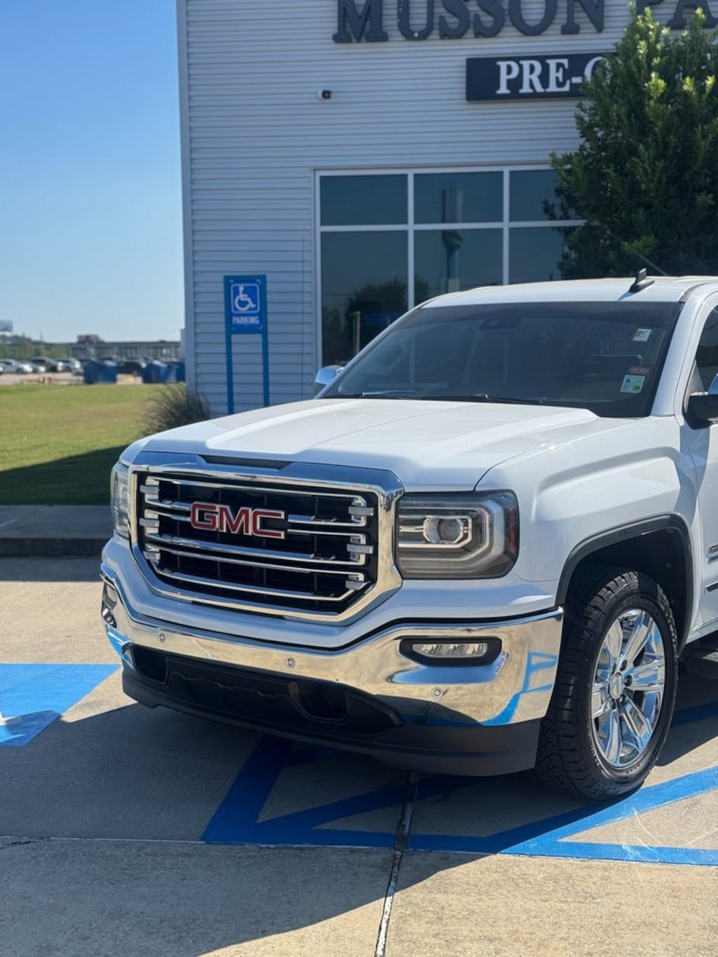 Used 2018 GMC Sierra 1500 SLT Truck