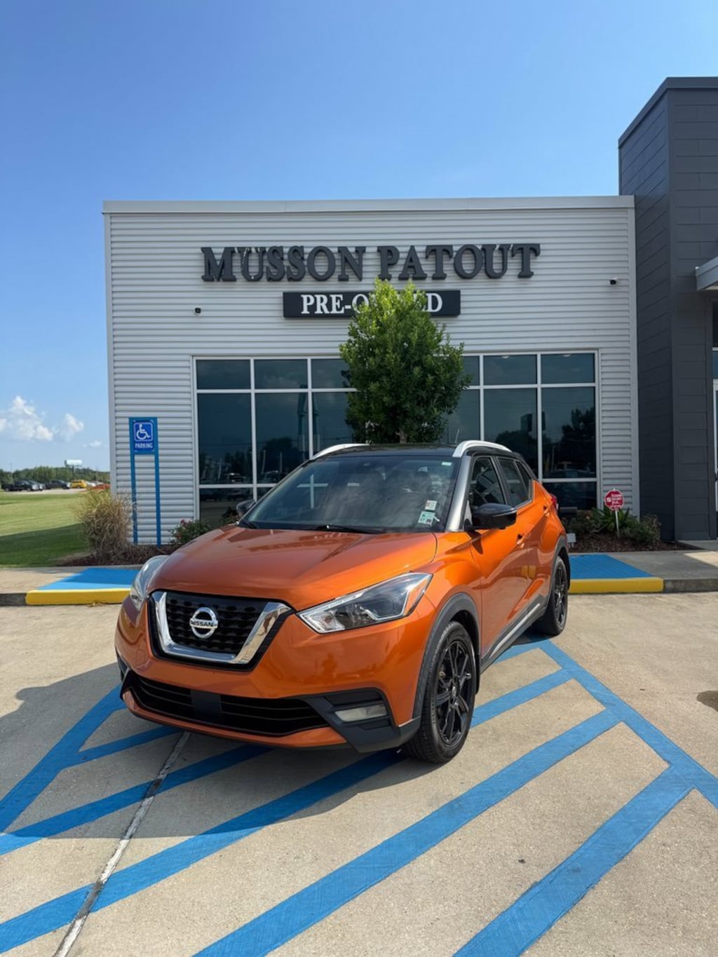 Used 2020 Nissan Kicks SR
