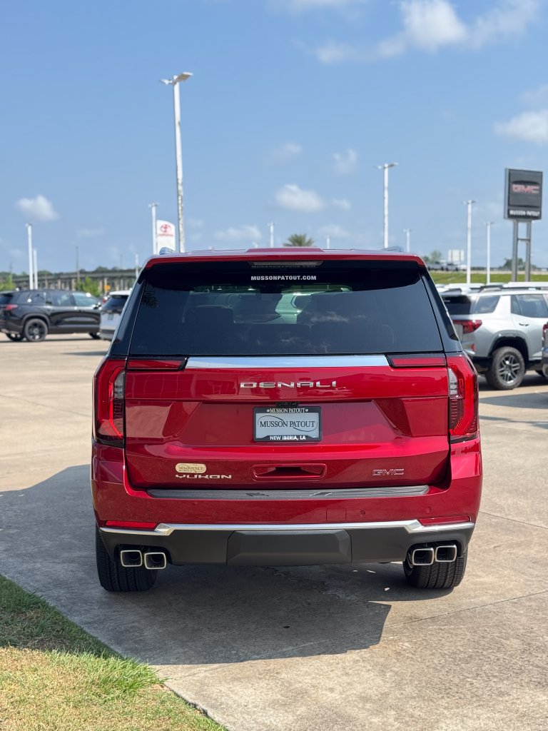 2026 GMC Yukon XL Denali - Photo 7