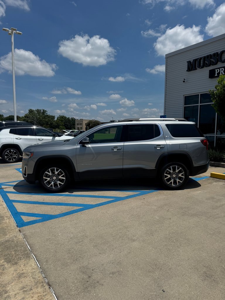2023 Gmc Acadia SLT photo 3