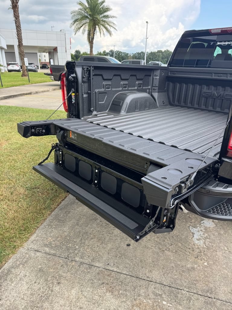 2026 GMC Sierra 1500 Denali - Photo 9
