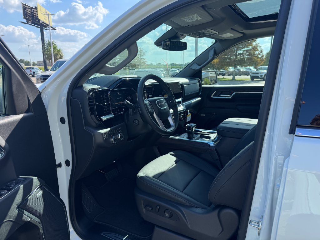 2026 GMC Sierra 1500 SLT - Photo 11