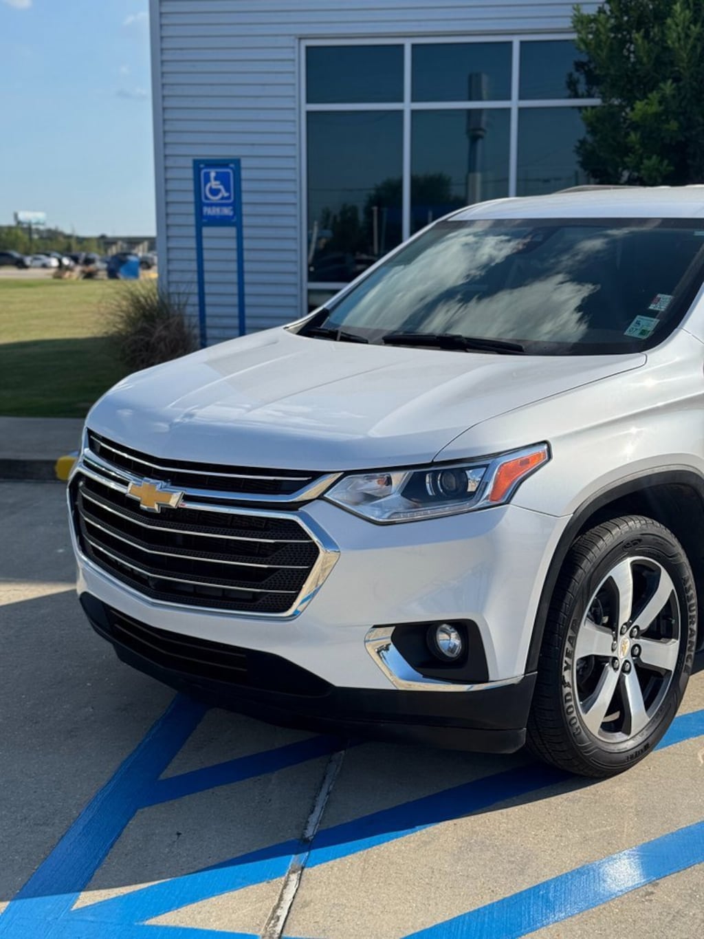 Used 2021 Chevrolet Traverse LT Leather SUV
