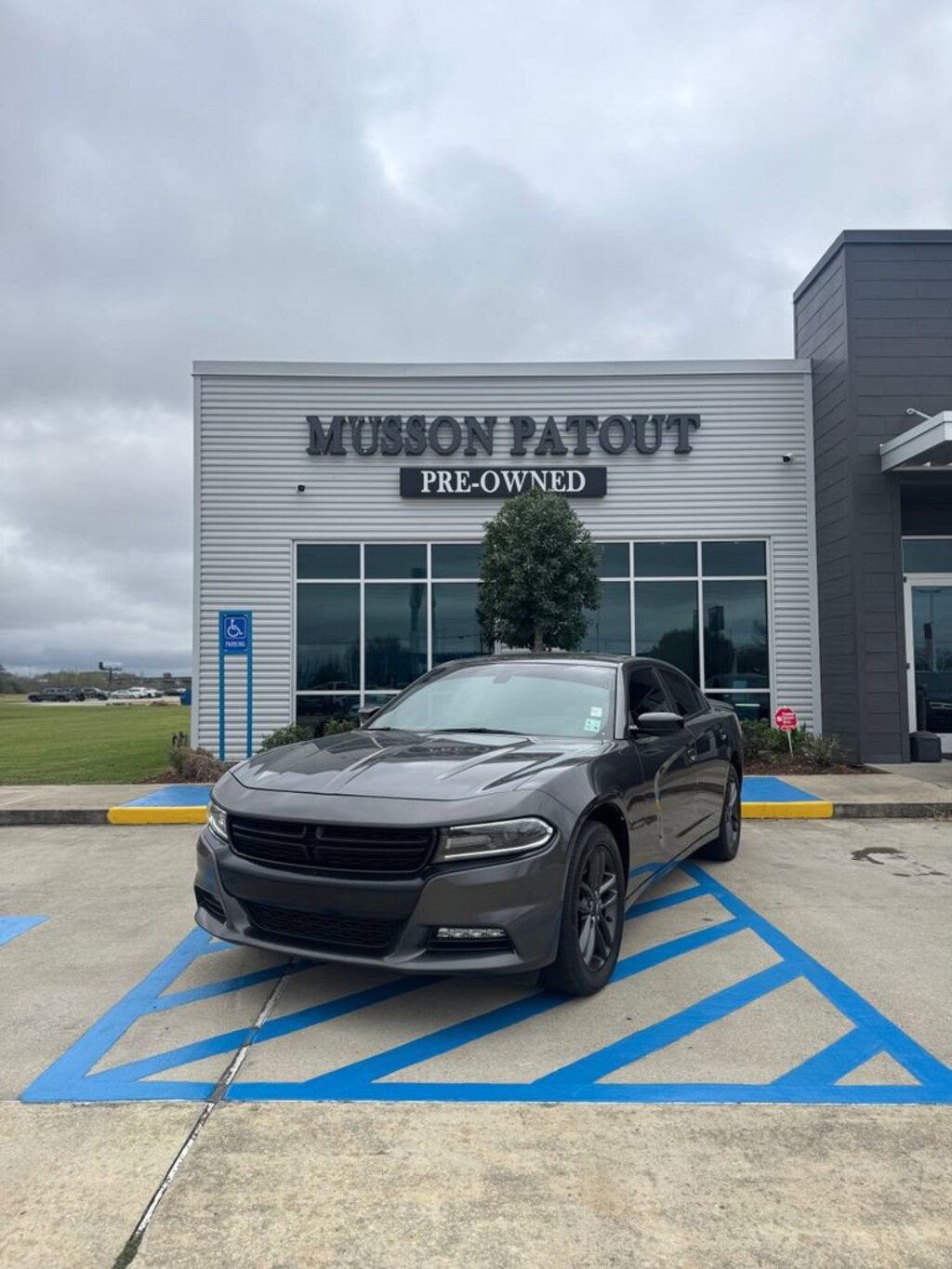 Used 2019 Dodge Charger SXT