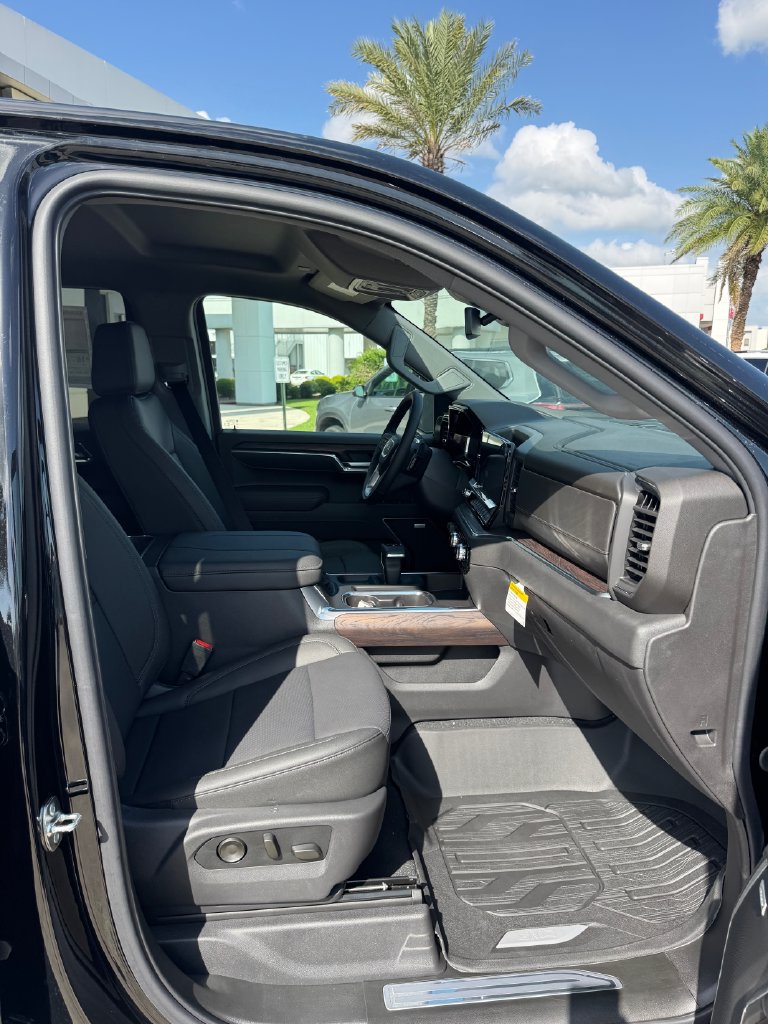 2026 GMC Sierra 1500 SLT - Photo 12