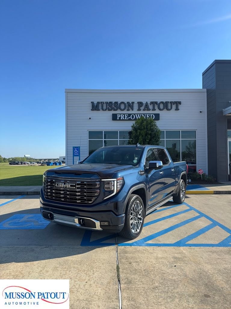 2023 GMC Sierra 4WD Crew Cab Short Box Denali Ultimate's photo