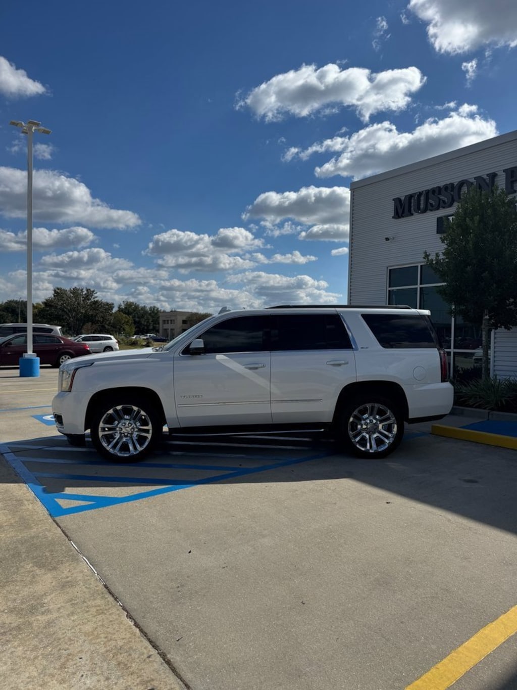 Used 2018 GMC Yukon SLT SUV