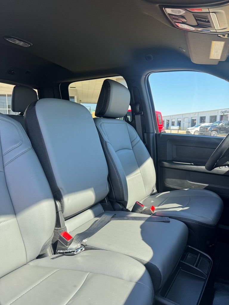 2026 RAM 3500 Tradesman - Photo 14