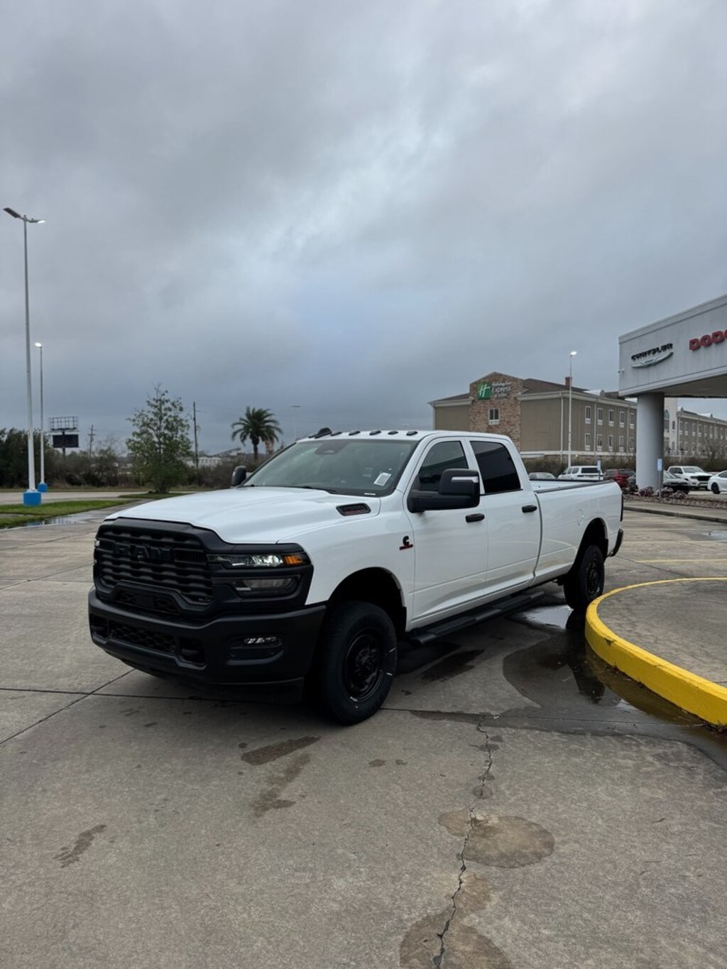 New 2026 Ram 2500 TRADESMAN CREW CAB 4X4 8' BOX Pickup