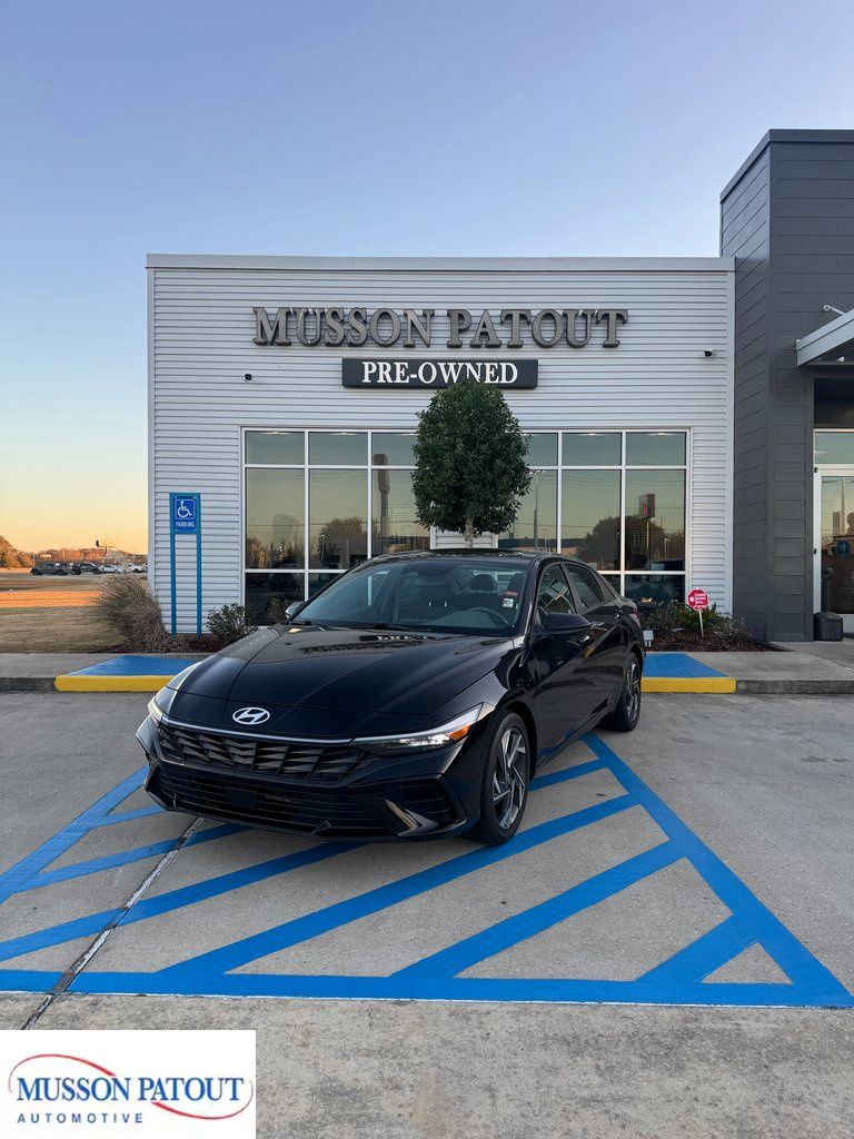 2025 Hyundai Elantra SEL