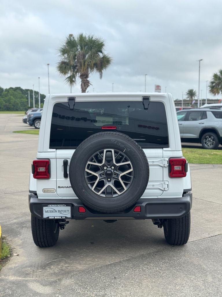 2026 Jeep Wrangler 4-Door Sahara - Photo 7