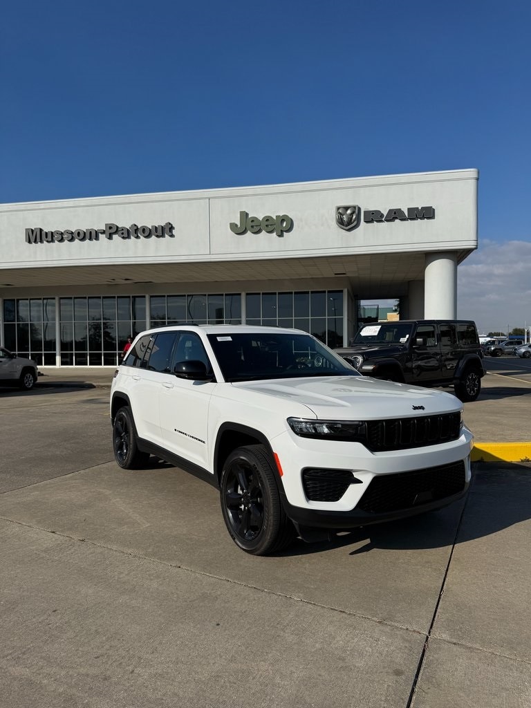 2025 Jeep Grand Cherokee Altitude's photo