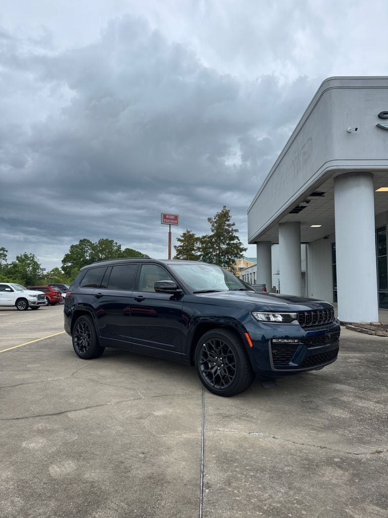 2026 Jeep Grand Cherokee L Summit