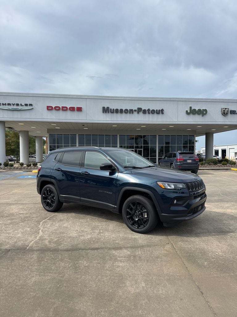 2026 Jeep Compass Latitude Altitude