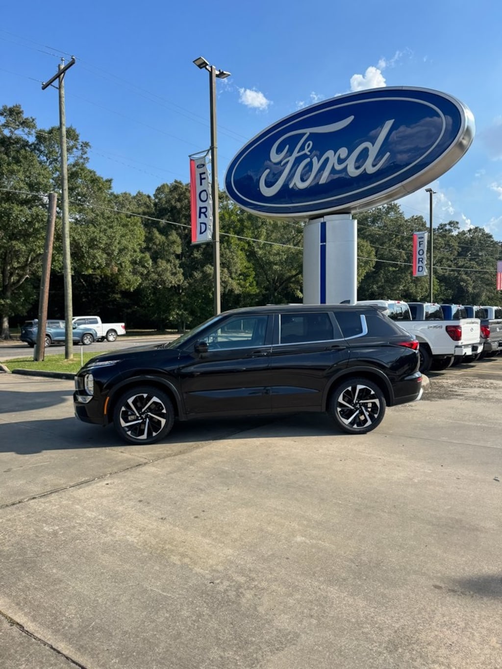 Used 2024 Mitsubishi Outlander SE SUV