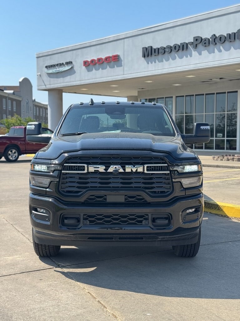 2025 Ram 2500 Big Horn photo 3