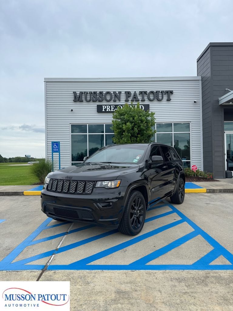 2019 Jeep Grand Cherokee Altitude's photo