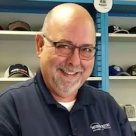 Staff member David Dubois from ID_6e95c2