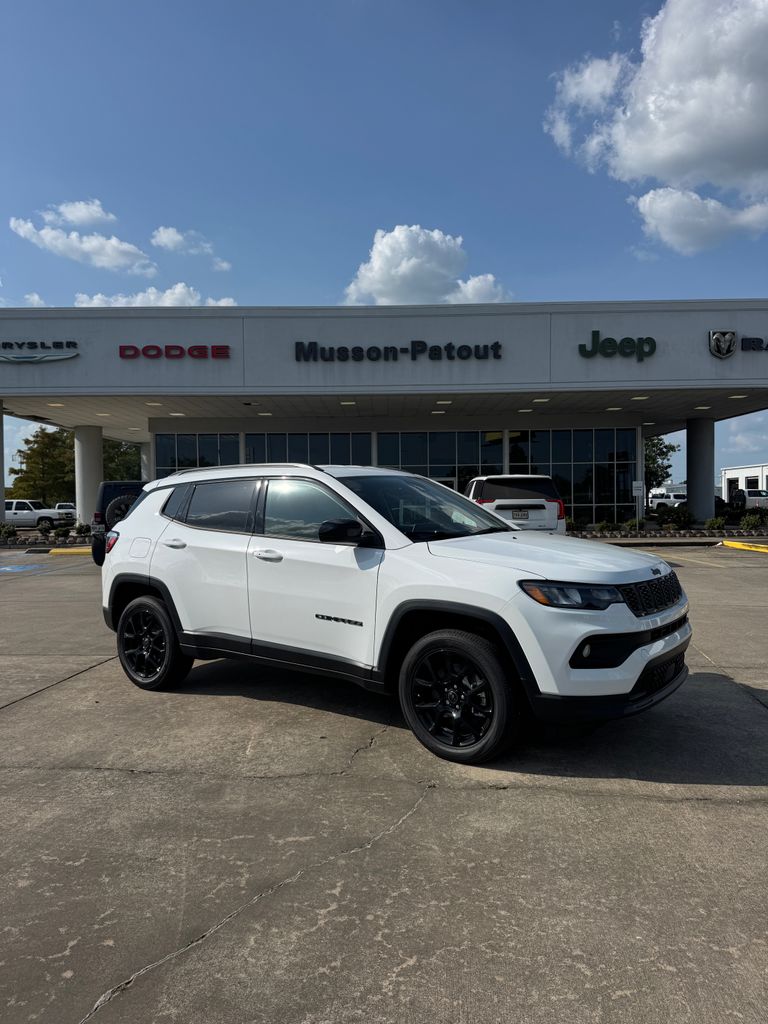 2026 Jeep Compass Latitude Altitude