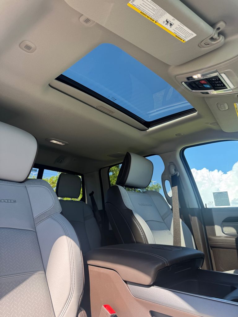 2026 RAM 2500 Laramie - Photo 13